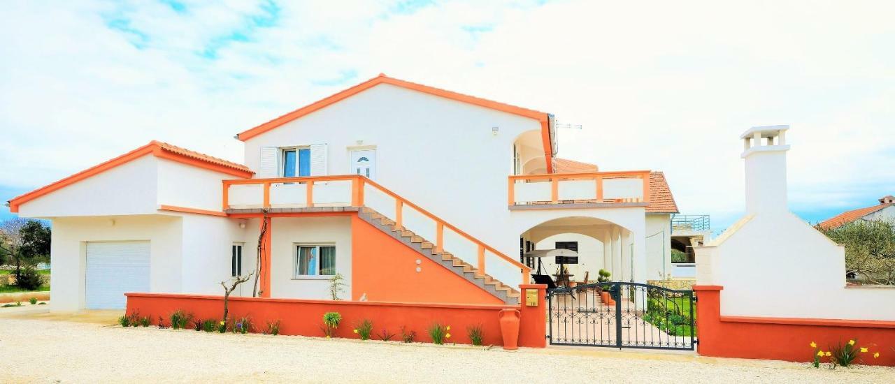 Apartman Neli Vir Exterior photo